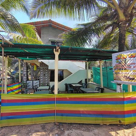 Omkar Beach Resort Mālvan Eksteriør bilde